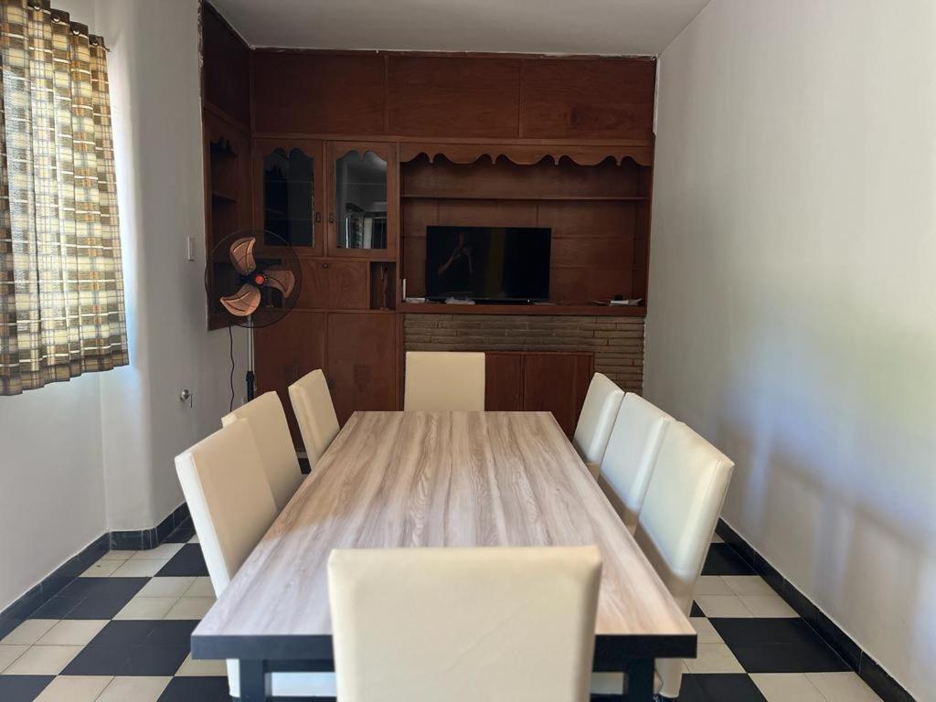 Casa Amplia Y Comoda 2 Hasta 8 Huespedes En Pleno Centro De *